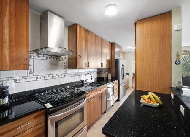 Property at 5700 Arlington Ave Unit 6W, New York City, NY 10471, 2 beds, 1 bath