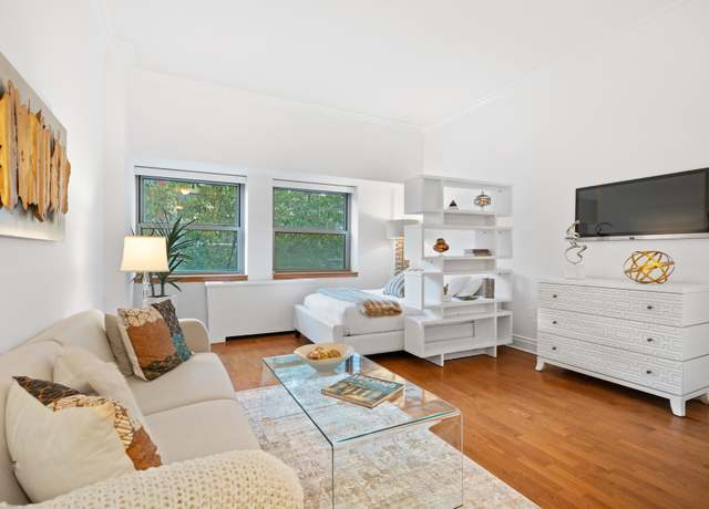 Property at 350 E 82nd St Unit 2-G, New York City, NY 10028, 1 bath