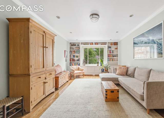 Property at 525 E 89th St Unit 3A, New York City, NY 10128, 2 beds, 2 baths