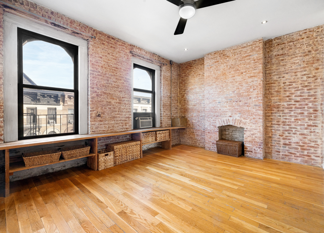 Property at 58 W 105th St Unit 5A, New York City, NY 10025, 1 bed, 1 bath