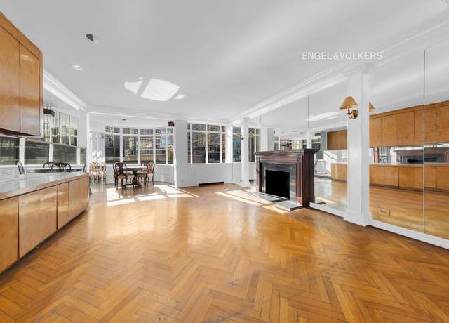 Property at 17 W 54th St Unit 11D, New York City, NY 10019, 1 bed, 1 bath