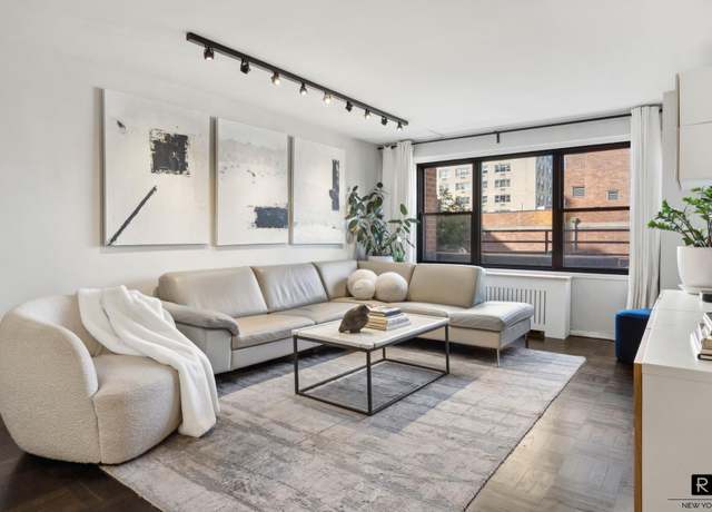 Property at 505 E 79th St Unit 17-D, New York City, NY 10075, 2 beds, 1 bath