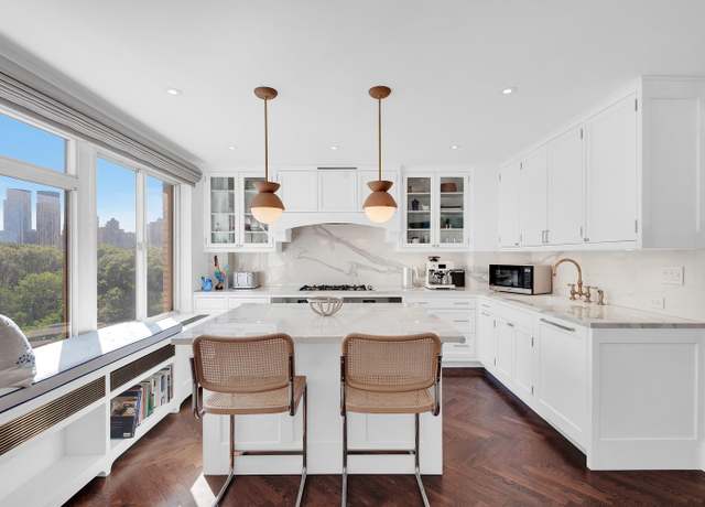Property at 3 E 71st St Unit 10/11B, New York City, NY 10021, 3 beds, 2.5 baths