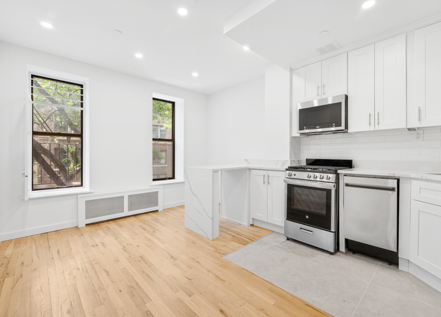 Property at 27 W 84th St Unit 2FW, New York City, NY 10024, 1 bed, 1 bath
