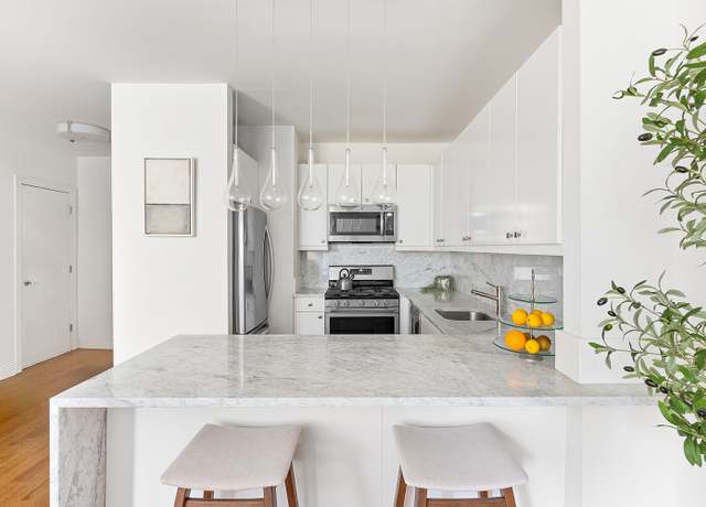 Property at 195 15th St Unit B2, Brooklyn, NY 11215, 2 beds, 2 baths