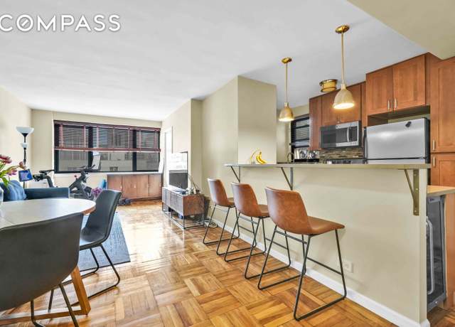 Property at 233 E 69th St Unit 12K, New York City, NY 10021, 1 bed, 1 bath