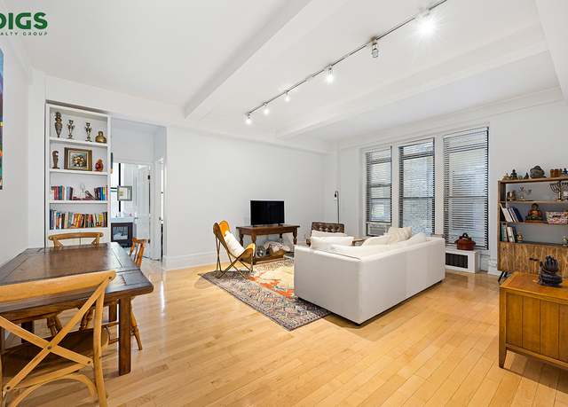 Property at 135 W 79th St Unit 1D, New York City, NY 10024, 1 bed, 1 bath