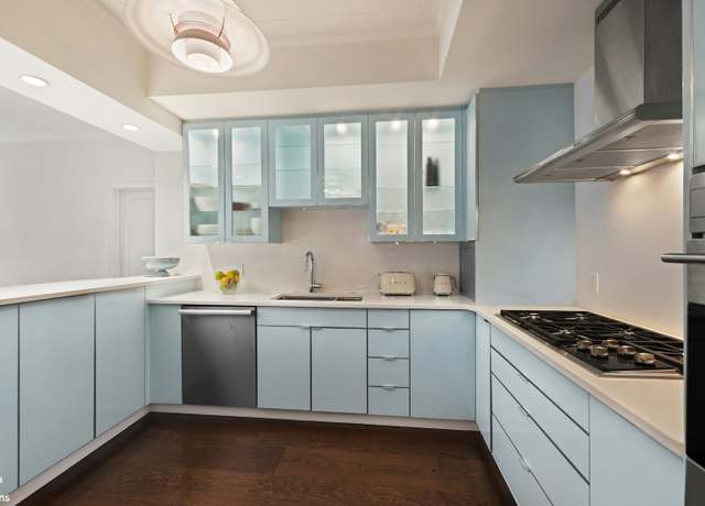 Property at 25 Central Park W Unit 11AB, New York City, NY 10023, 3 beds, 2.5 baths