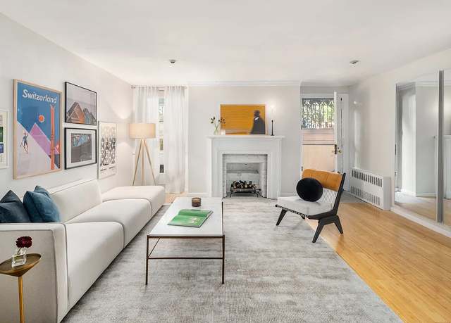 Property at 162 9th Ave Unit B, New York City, NY 10011, 1 bed, 1 bath
