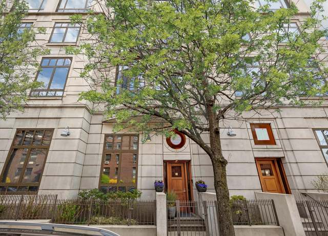Property at 1 Morton Sq Unit TH3, New York City, NY 10014, 4 beds, 4.5 baths