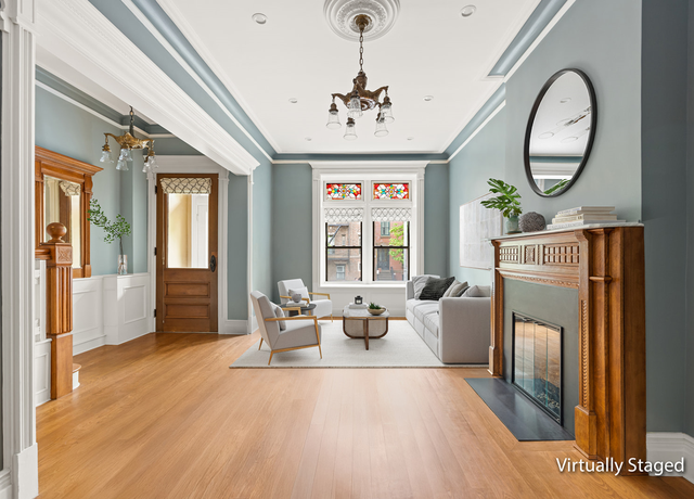 Property at 272 Prospect Pl Unit TWHSE, Brooklyn, NY 11238, 3 beds, 2.5 baths