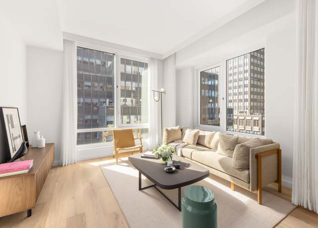 Property at 135 E 47th St Unit 21F, New York City, NY 10017, 1 bed, 1 bath
