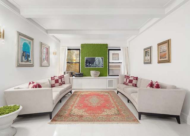 Property at 152 W 58th St Unit 2A, New York City, NY 10019, 2 beds, 2 baths