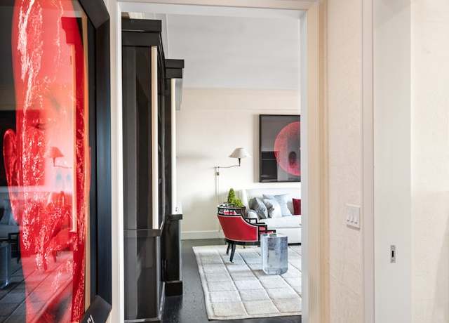 Property at 25 Central Park W Unit 30R, New York City, NY 10023, 1 bed, 1.5 baths