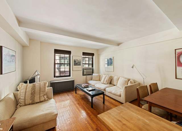 Property at 102 E 22nd St Unit 3B, New York City, NY 10010, 1 bed, 1 bath