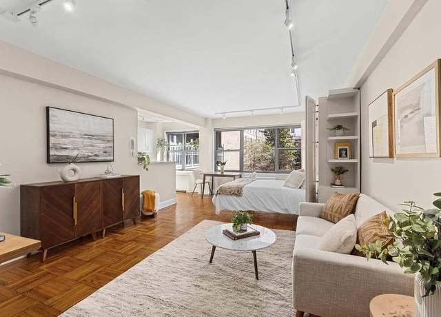 Property at 175 W 13th St Unit 3G, New York City, NY 10011, 1 bath