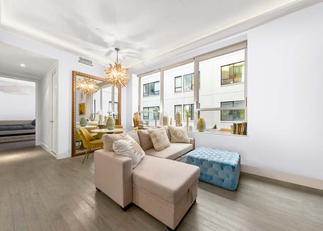 Property at 416 W 52nd St #305, New York City, NY 10019, 1 bed, 1 bath