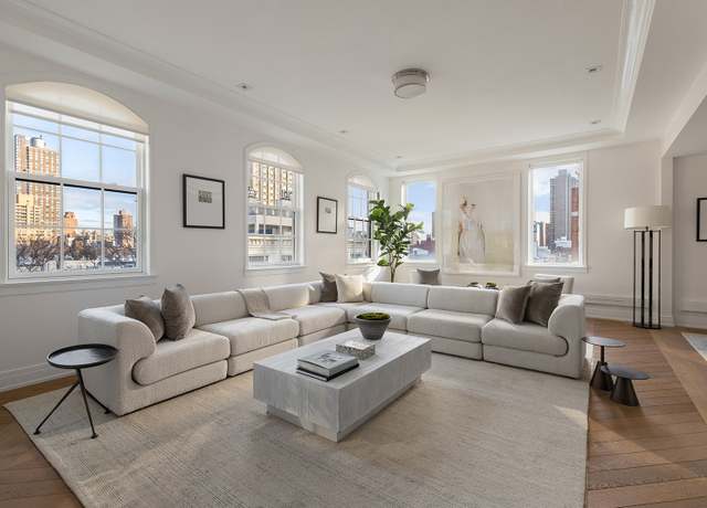 Property at 320 E 82nd St, New York City, NY 10028, 3 beds, 3.5 baths