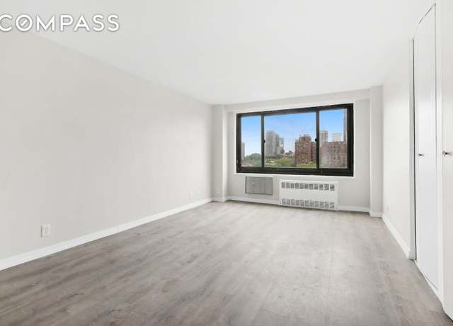 Property at 185 Hall St #1009, Brooklyn, NY 11205, 1 bath