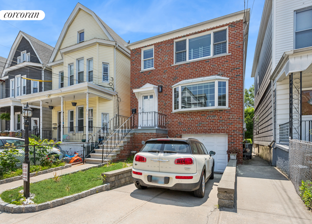 Property at 78 E 236th St, New York City, NY 10470, 4 beds, 2.5 baths