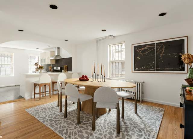 Property at 113 Schaefer St, Brooklyn, NY 11207, 5 beds, 3 baths