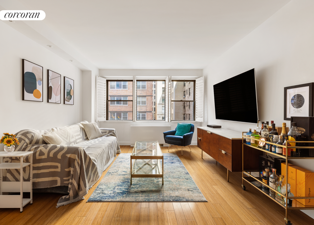 Property at 10 W 15th St #723, New York City, NY 10011, 1 bed, 1 bath