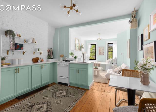 Property at 24 Cornelia St #13, New York City, NY 10014, 1 bath