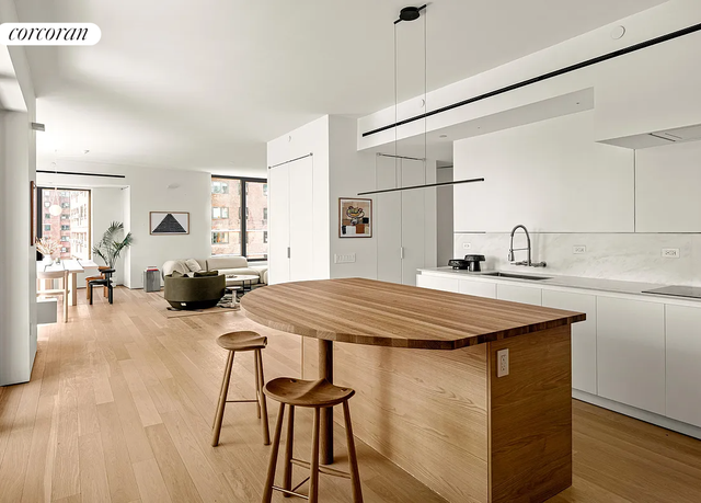 Property at 9 Chapel St Unit PHB, Brooklyn, NY 11201, 3 beds, 2.5 baths