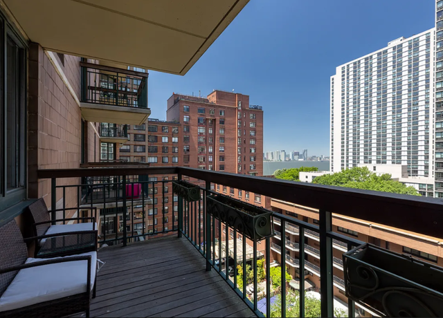 Property at 333 Rector Pl #1012, New York City, NY 10280, 1 bed, 1 bath