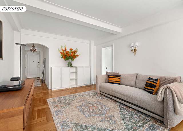 Property at 245 E 72nd St Unit 7E, New York City, NY 10021, 1 bed, 1 bath