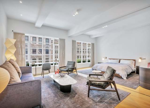 Property at 318 W 52nd St Unit 3M, New York City, NY 10019, 2 beds, 2 baths