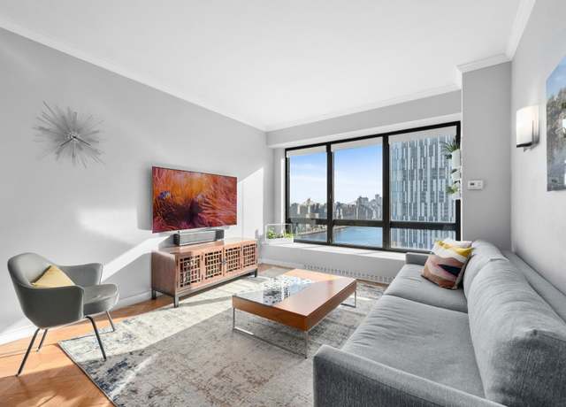 Property at 530 E 76th St Unit 20B, New York City, NY 10021, 2 beds, 1.5 baths