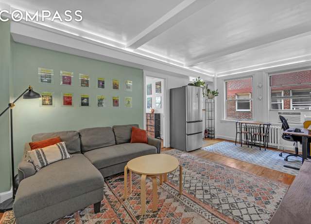 Property at 333 E 43rd St #909, New York City, NY 10017, 1 bed, 1 bath