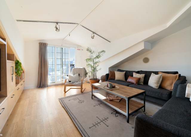 Property at 393 Dean St Unit PHB, Brooklyn, NY 11217, 2 beds, 2 baths