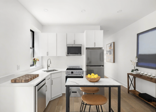 Property at 65 W 107th St Unit 4D, New York City, NY 10025, 2 beds, 1 bath