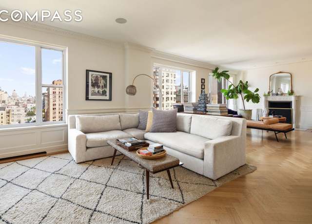 Property at 309 W 86th St, New York City, NY 10024, 4 beds, 3.5 baths