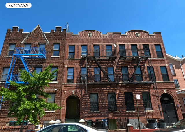 Property at 533 Snediker Ave, Brooklyn, NY 11207, 9 beds, 4.5 baths