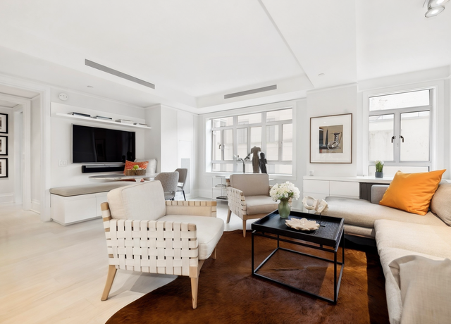 Property at 21 E 61st St Unit 5A, New York City, NY 10065, 2 beds, 2 baths
