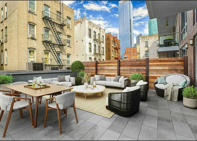 Property at 11-35 45th Ave Unit 2G, New York City, NY 11101, 1 bed, 1 bath