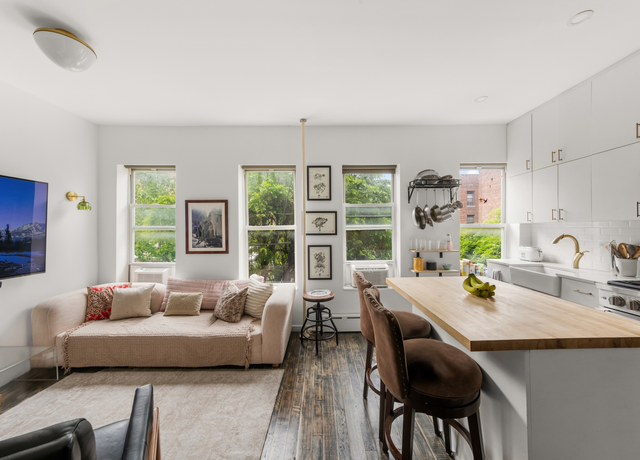 Property at 327 W 11th St Unit 3R/4R, New York City, NY 10014, 3 beds, 1.5 baths