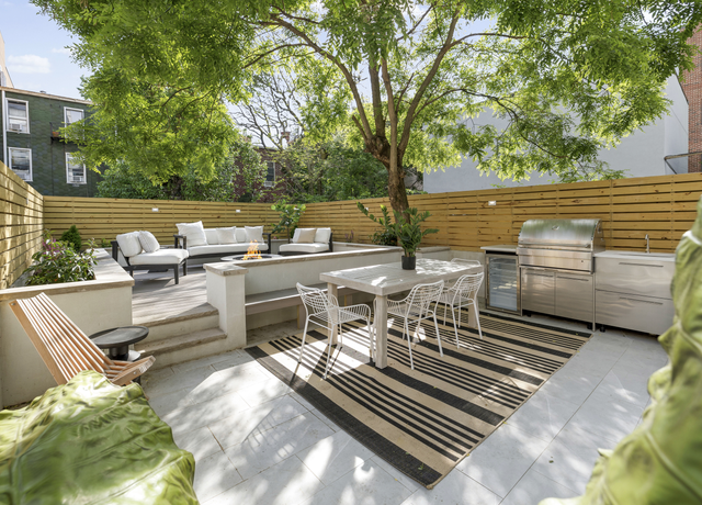 Property at 174 N 6th St Unit TOWN, Brooklyn, NY 11211, 2 beds, 2 baths