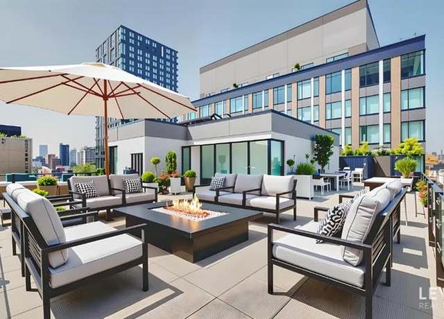 Property at 202 Broome St Unit 9M, New York City, NY 10013, 2 beds, 2.5 baths