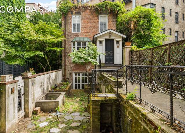 Property at 10 Bedford St, New York City, NY 10014, 6 beds, 4.5 baths