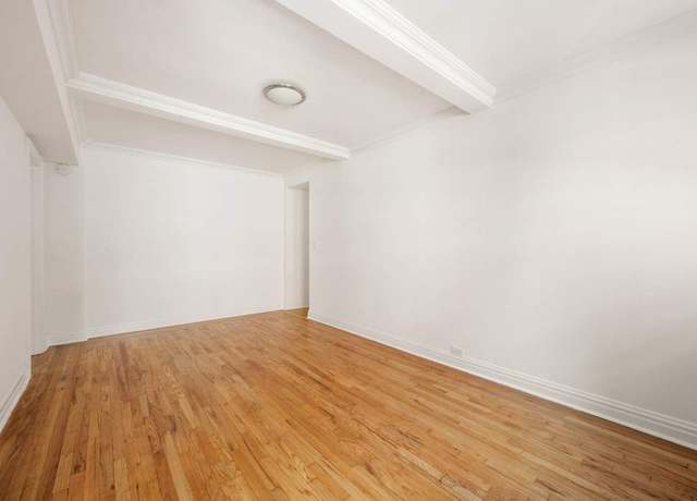 Property at 333 E 43rd St #910, New York City, NY 10017, 1 bed, 1 bath