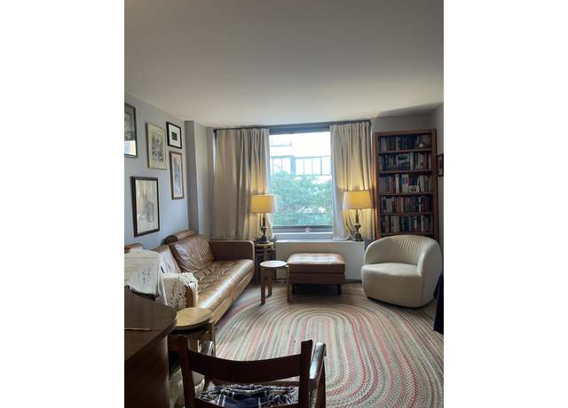 Property at 2 S End Ave Unit 4O, New York City, NY 10280, 1 bed, 1 bath