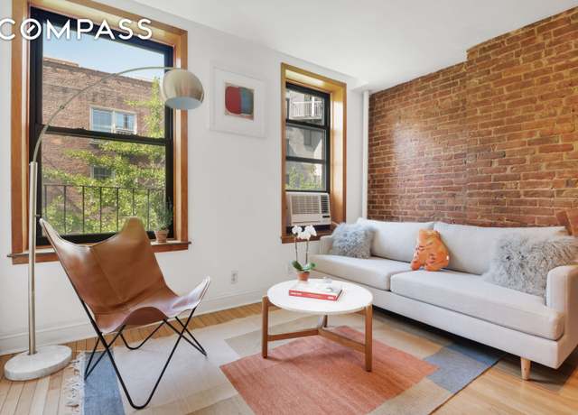 Property at 220 E 82nd St Unit 4RW, New York City, NY 10028, 1 bed, 1 bath