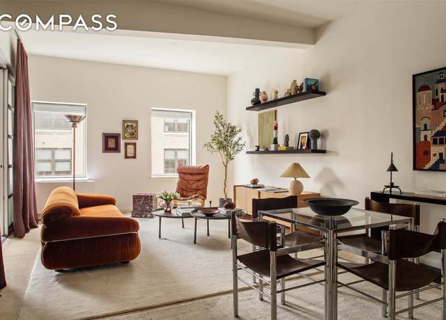 Property at 204 W Houston St Unit 4B, New York City, NY 10014, 1 bed, 1.5 baths