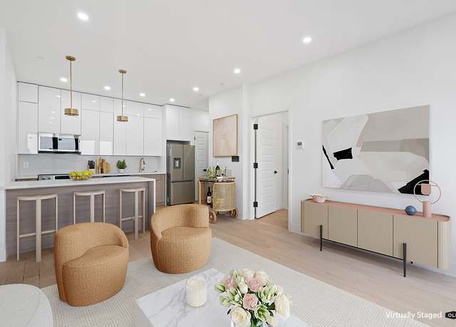Property at 45-29 47th St Unit 2-B, New York City, NY 11377, 2 beds, 2 baths
