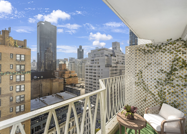 Property at 1160 3rd Ave Unit 17G, New York City, NY 10065, 1 bath