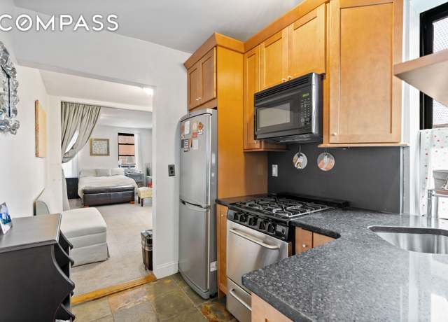 Property at 514 W 50th St Unit 5RW, New York City, NY 10019, 1 bath